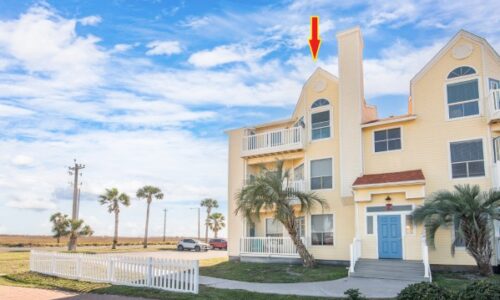 beachclub323-4 with Arrow