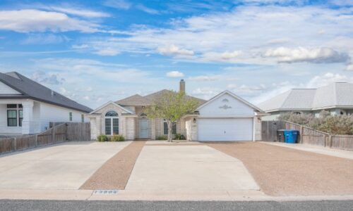 13905hawksnest-1 (Custom)